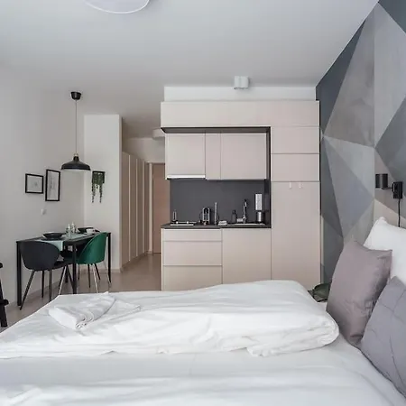 Intimate Ground-floor Hideaway - 011 Appartement *
