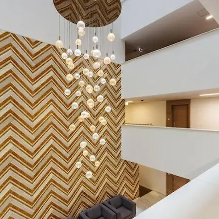 Intimate Ground-floor Hideaway - 011 דירה *